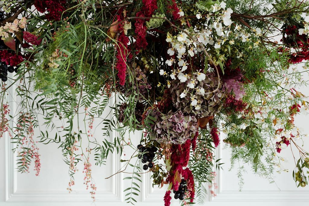 See Charlotte Puxley Flowers’ New Winter-inspired Bridal Flowers