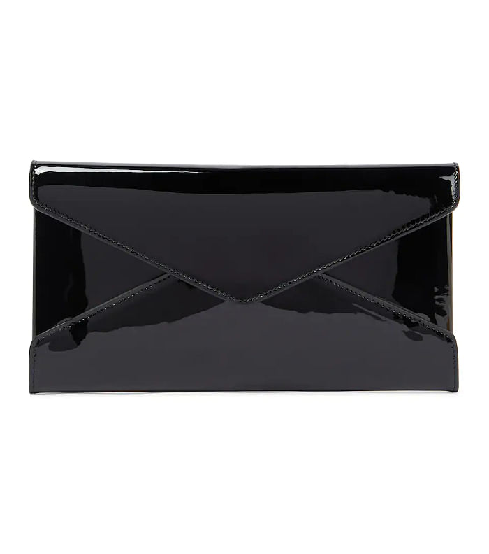 Midriff Magic %E2%80%93 How To Rock The Trend According To These Celebrities Saint Laurent Patent Leather Clutch